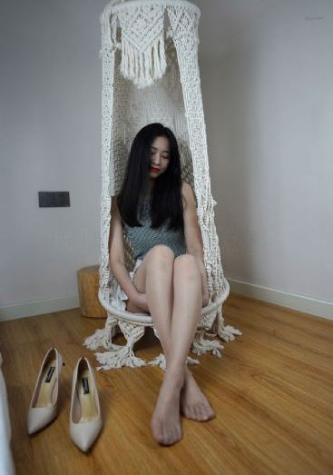 楼上的女人