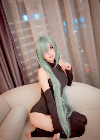 《四位少妇按摩记》中文
